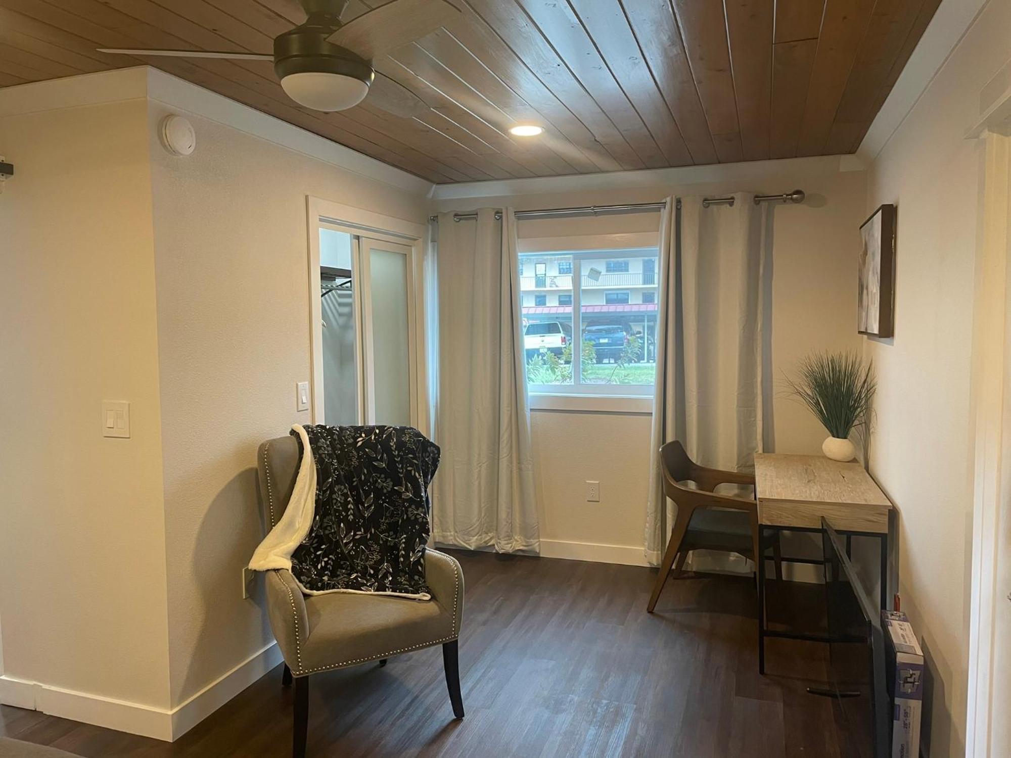 Shares Courtyard Luxury Apt - New! Rockledge Eksteriør bilde