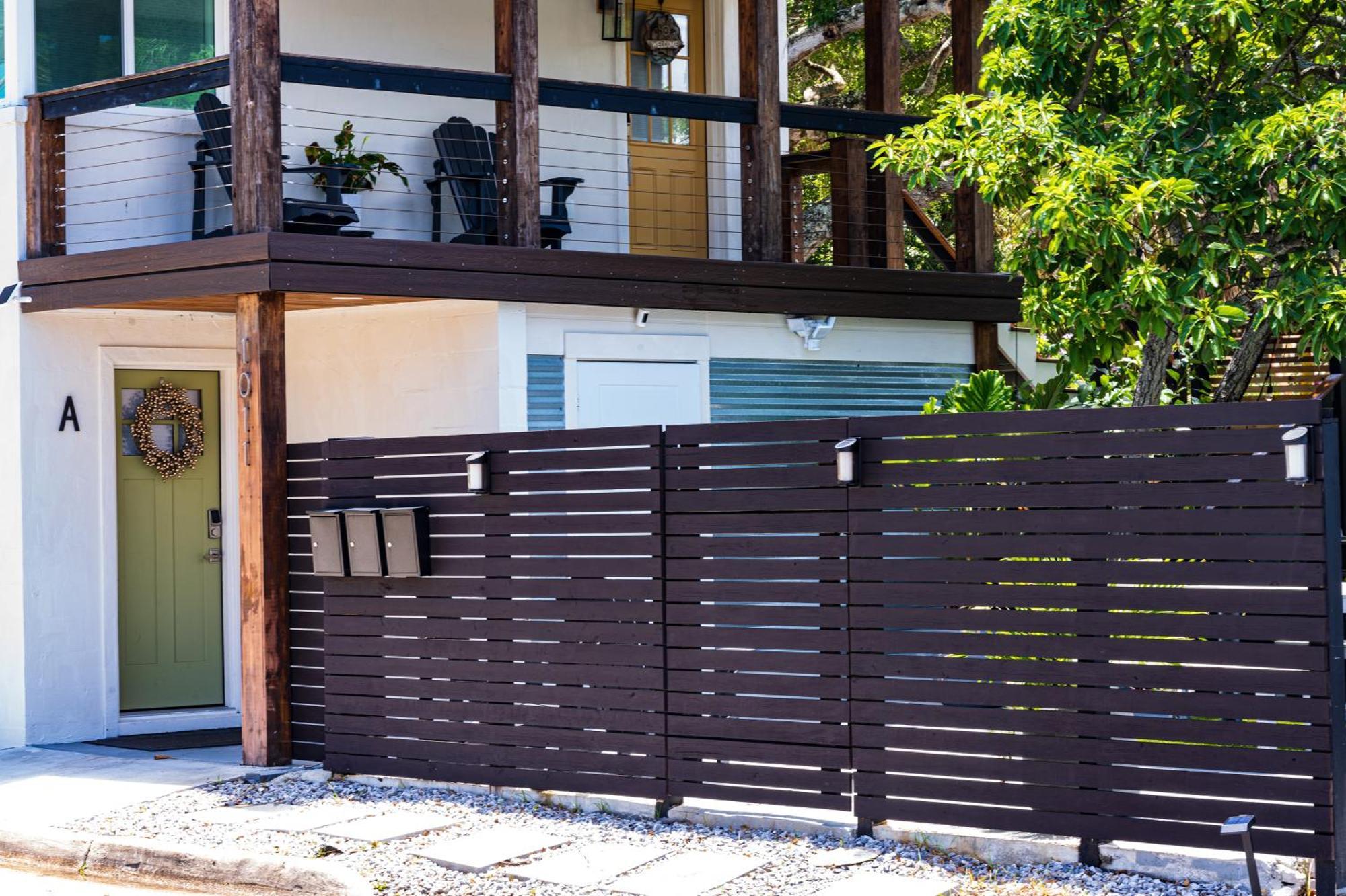 Shares Courtyard Luxury Apt - New! Rockledge Rom bilde