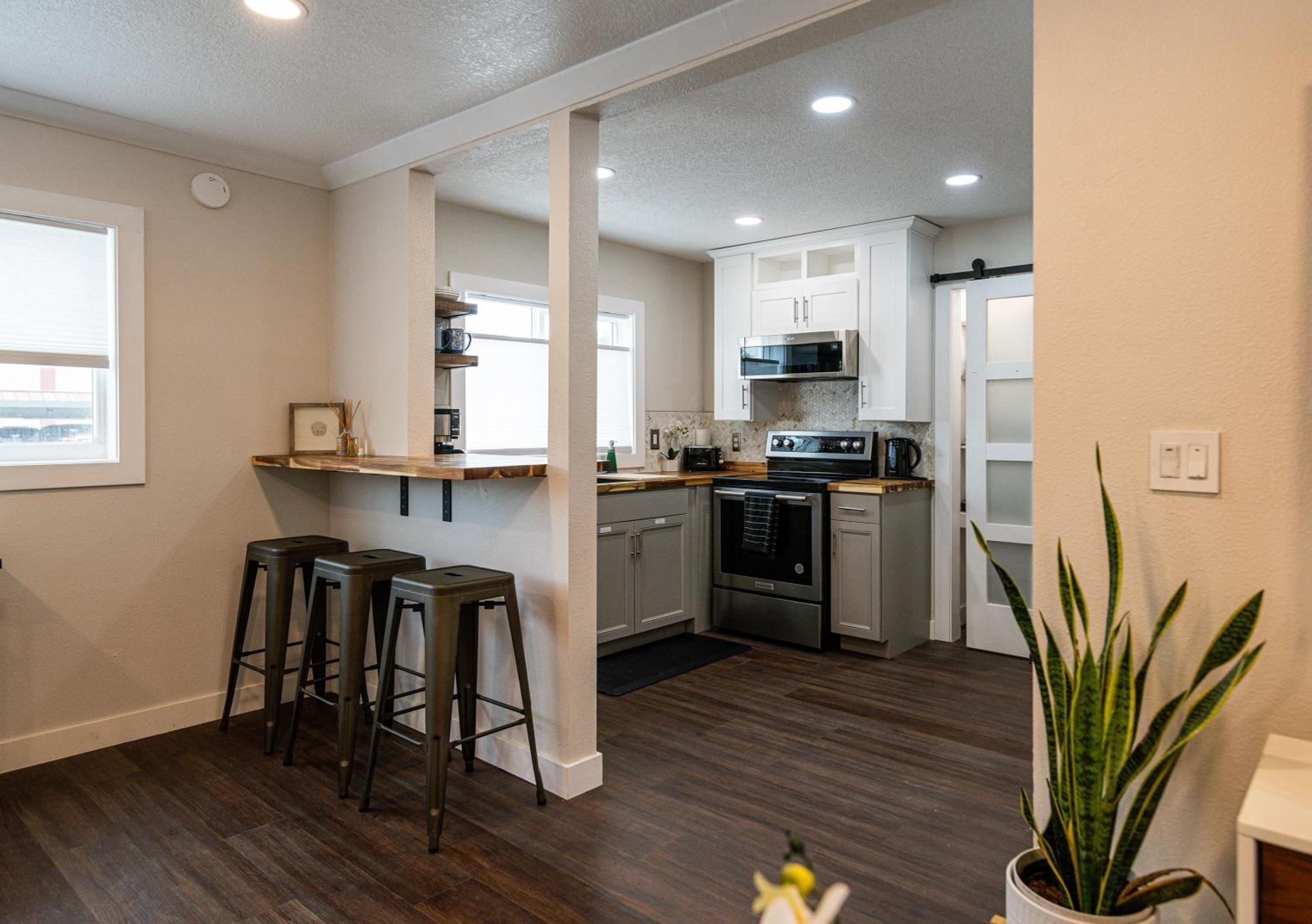 Shares Courtyard Luxury Apt - New! Rockledge Eksteriør bilde